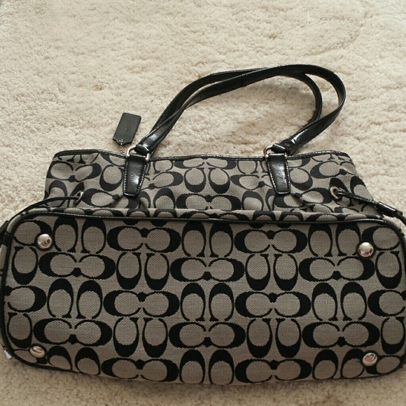 NWOT Coach purse - Picture 4 of 8